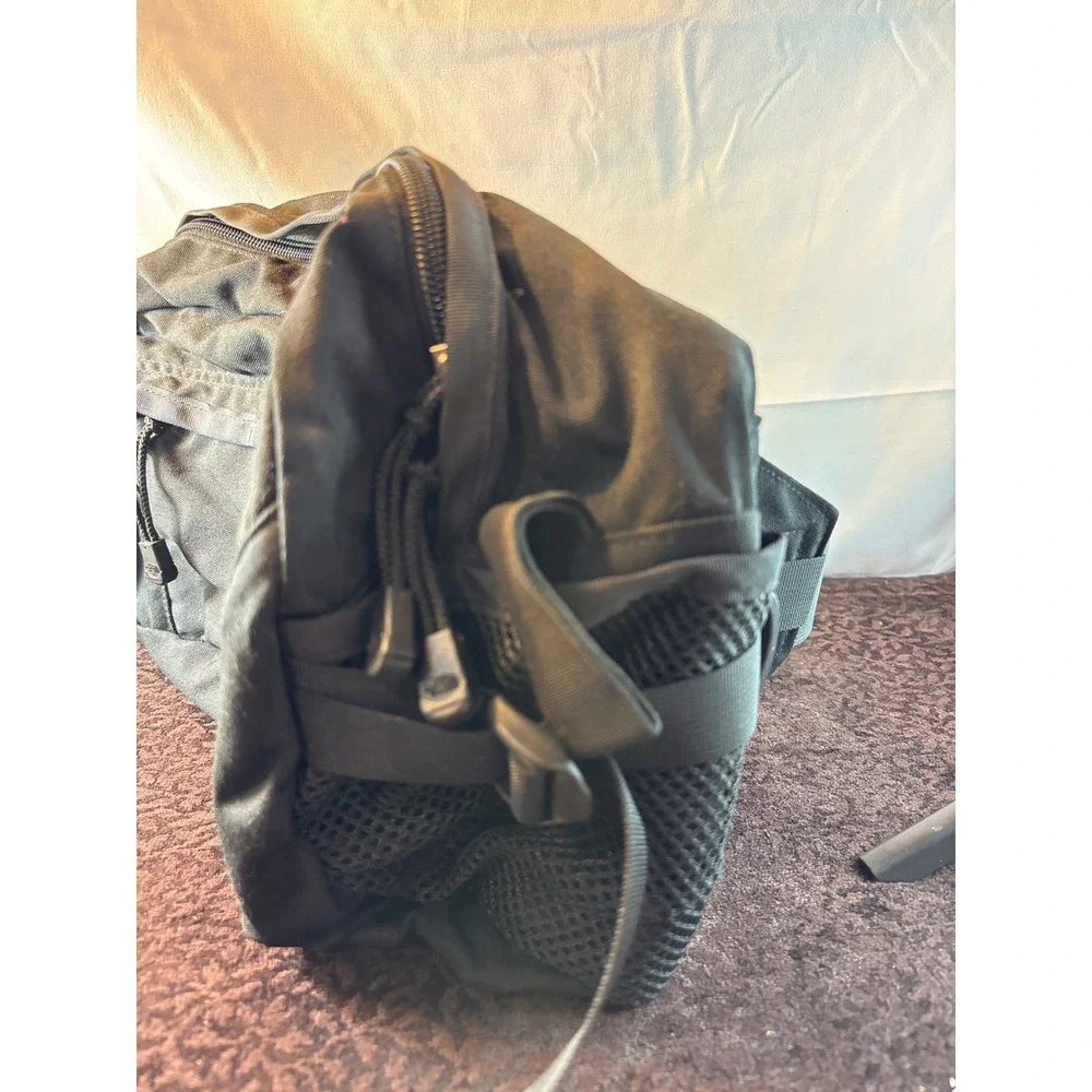 The North Face Black Lumbar Fanny Pack Waist Bag Hiking Travel Mesh Pockets